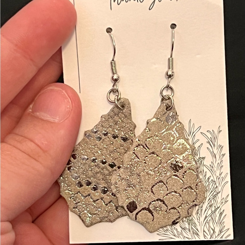 Handmade Elegant Silver Dangle Earrings